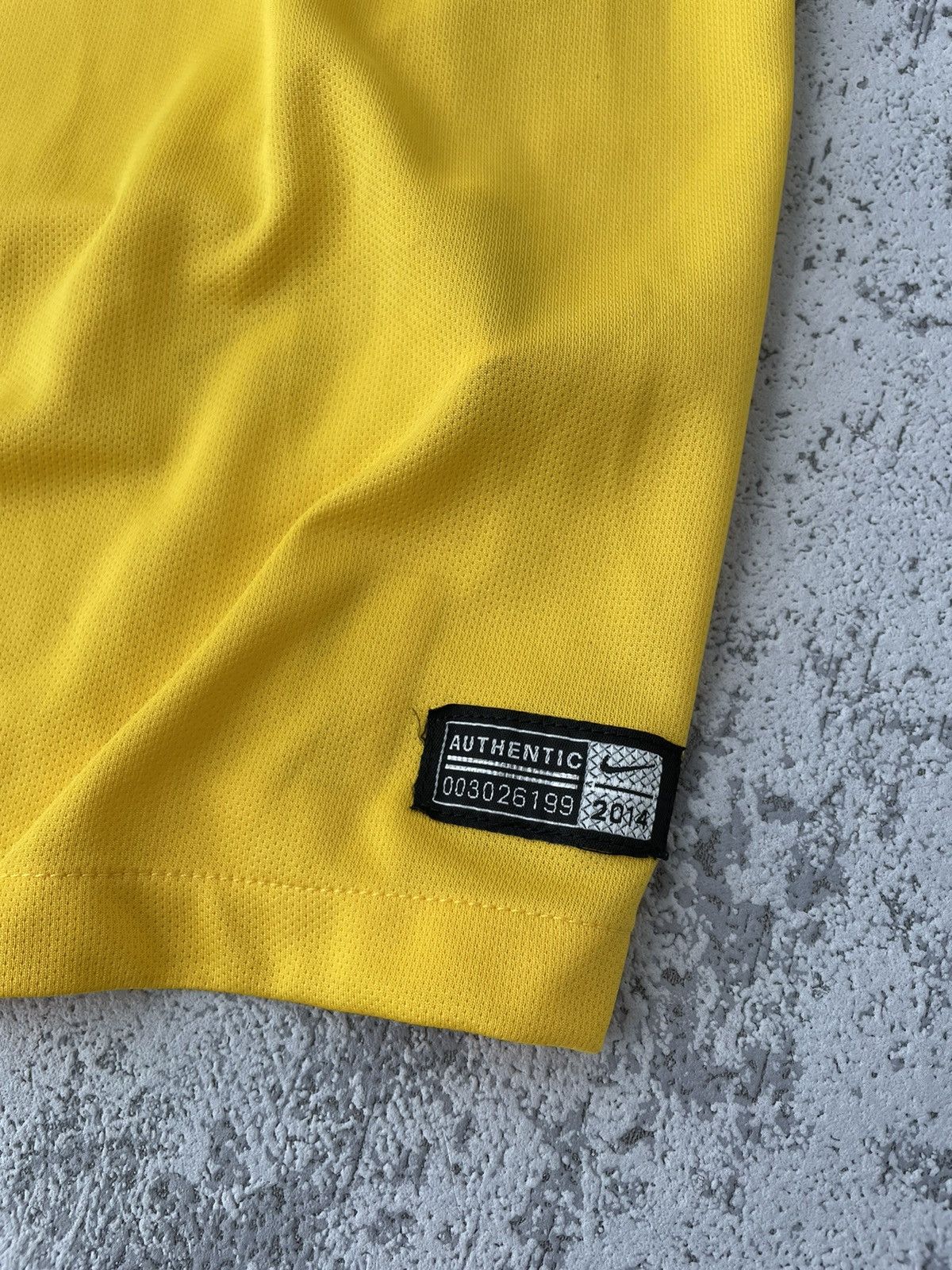 Nike Brazil 🇧🇷 2014 Home Nike Jersey Size US XXL / EU 58 / 5 - 6 Thumbnail
