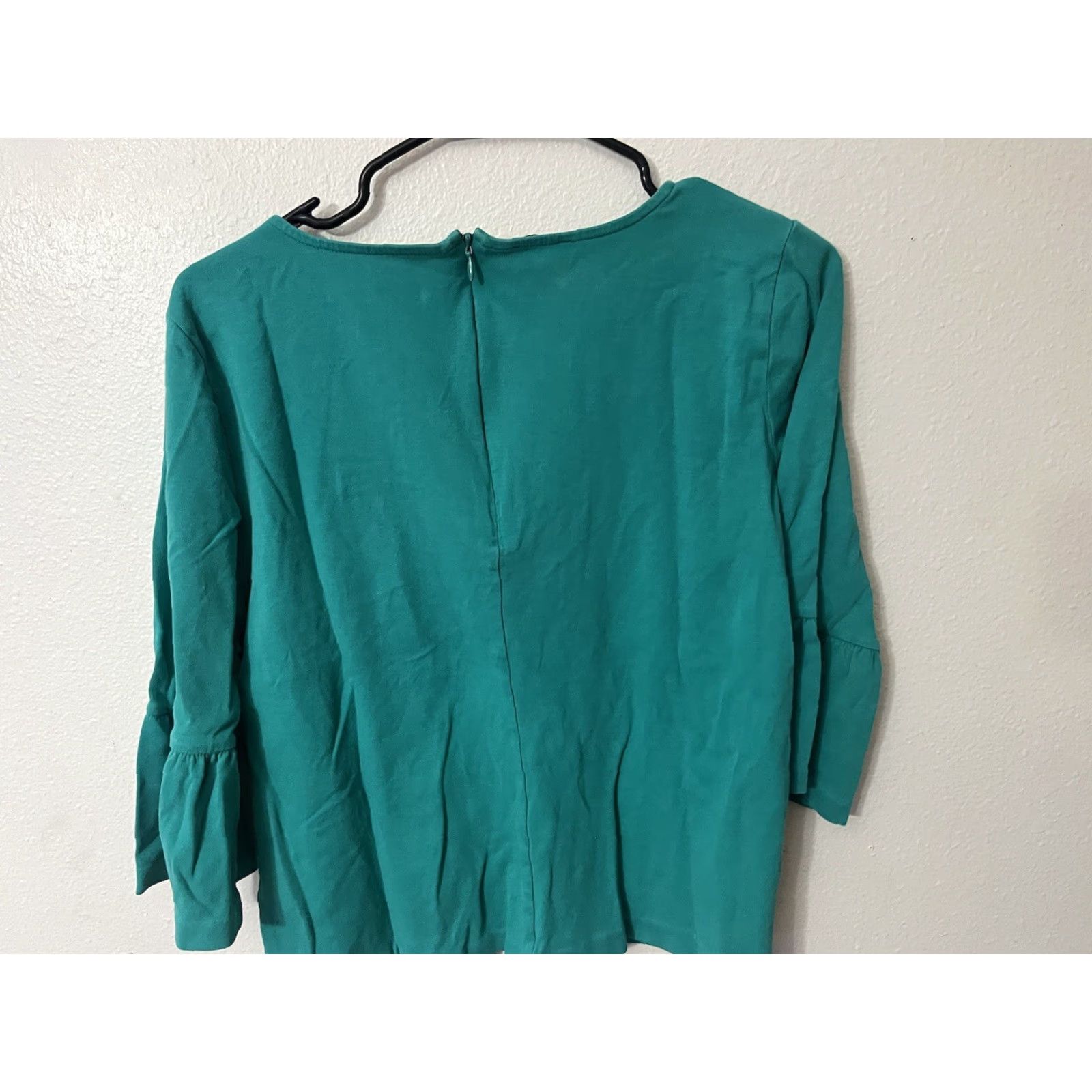 Talbots Talbots Shirt Women M Green Bell Sleeve 1/4 Zip Back Jersey Knit Stretch Size M / US 6-8 / IT 42-44 - 2 Thumbnail