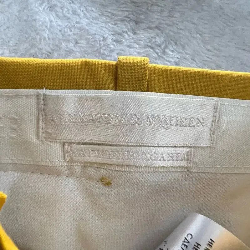Alexander McQueen Alexander McQueen Yellow Cotton Men's Casual Pants . Size US 32 / EU 48 - 4 Thumbnail