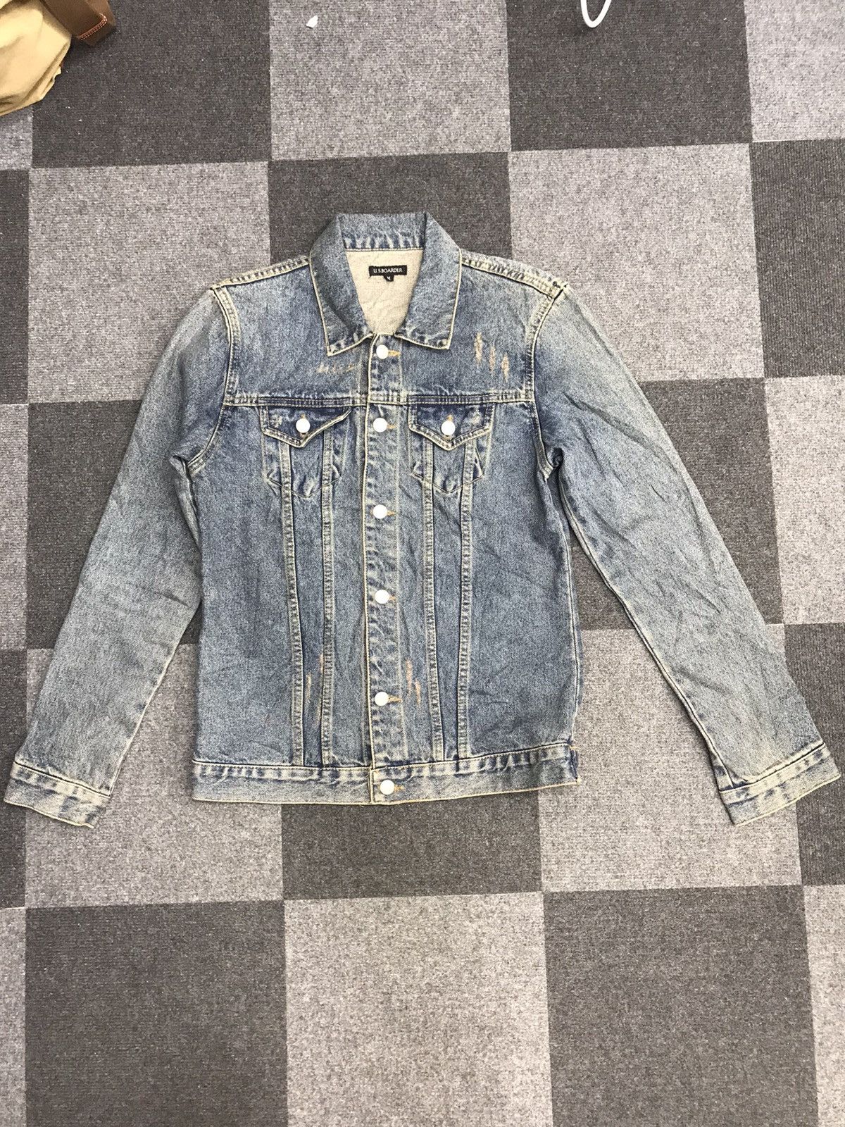 image of Distressed Denim Us Boarder Slim Fit Trucker Jacket in Medium Wash, Women's