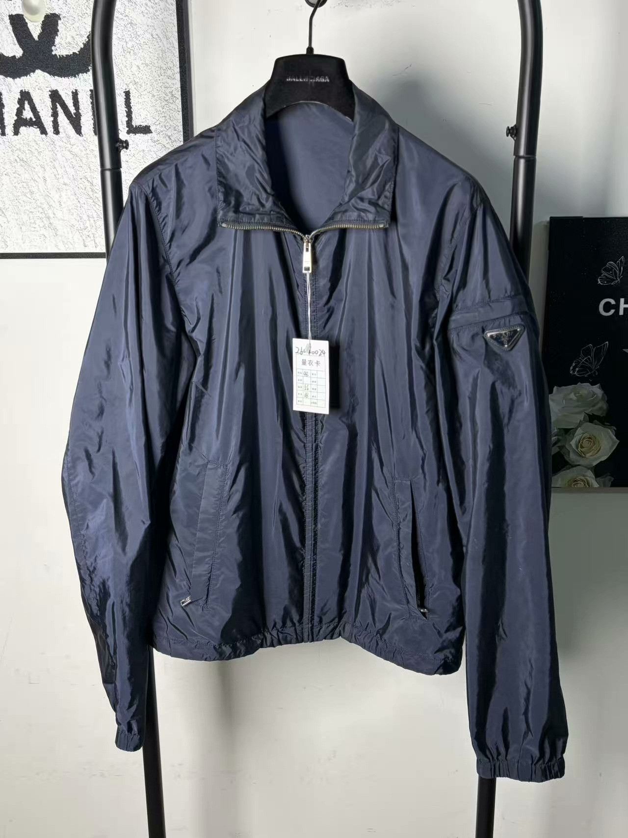 Prada Prada Nylon White Light Jacket m Men Size US M / EU 48-50 / 2 - 1 Thumbnail