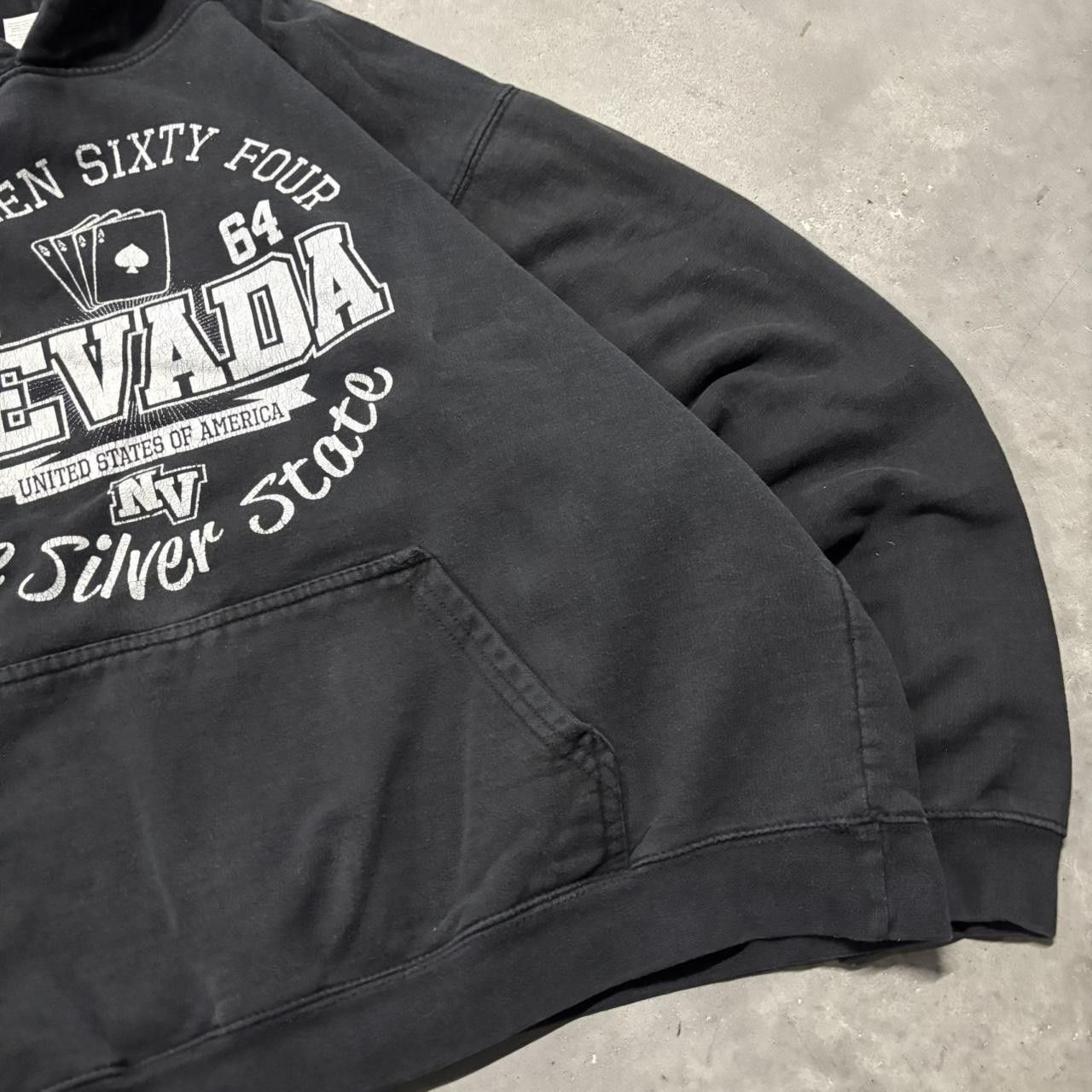 Japanese Brand × Vintage Crazy Vintage Y2K/2000s Black Nevada Streetwear Boxy Hoodie! Size US L / EU 52-54 / 3 - 4 Thumbnail