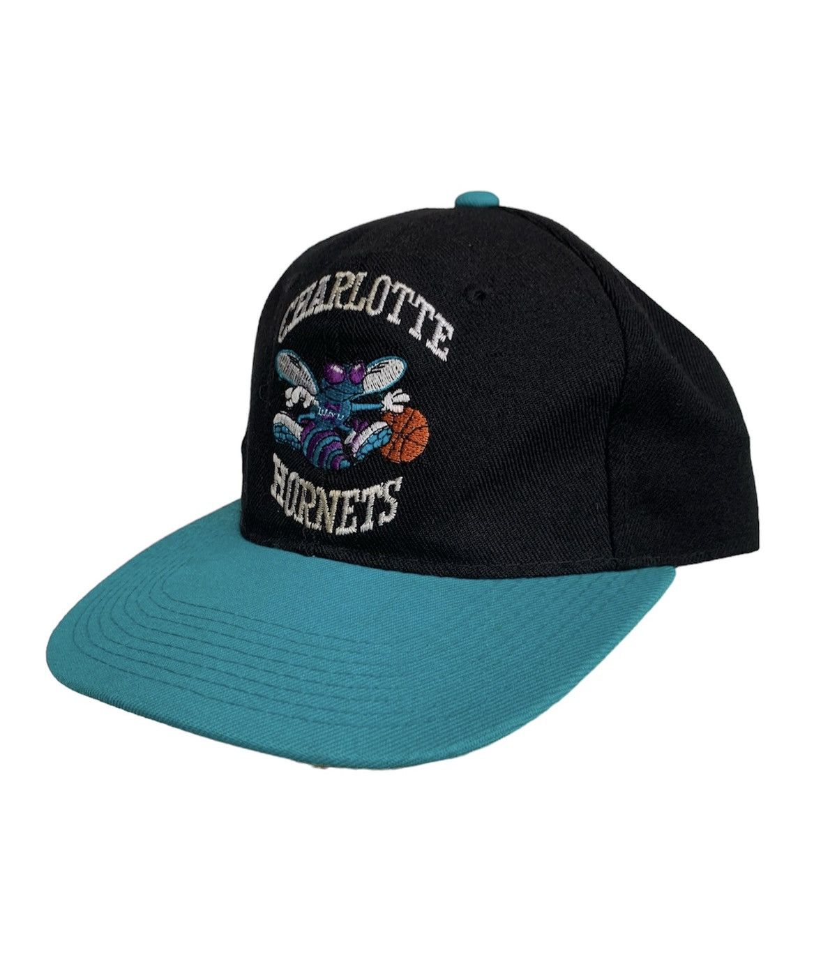 image of Nba Vintage Charlotte Hornets Snapback Cap in Black, Men's