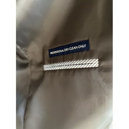Tommy Hilfiger New TOMMY HILFIGER 100% WOOL Full SUIT 46R Size 46R - 3 Thumbnail