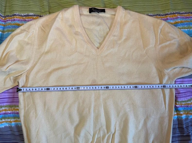Loro Piana LORO PIANA V-neck knit sweater Size US L / EU 52-54 / 3 - 6 Thumbnail