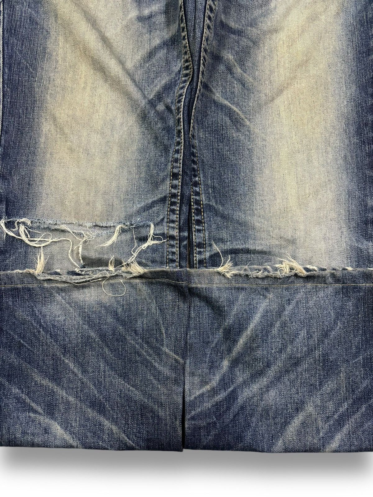Beauty Beast Vintage Lolita x Beast Studded Flare Distressed Punk Jeans Size US 35 - 9 Thumbnail