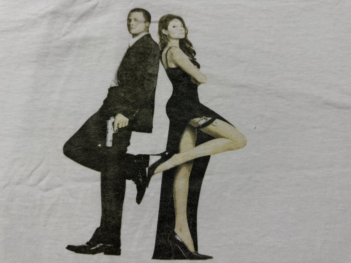 Vintage Vintage 00s Mr.&Mrs. Smith Film T-Shirt Size US L / EU 52-54 / 3 - 8 Thumbnail