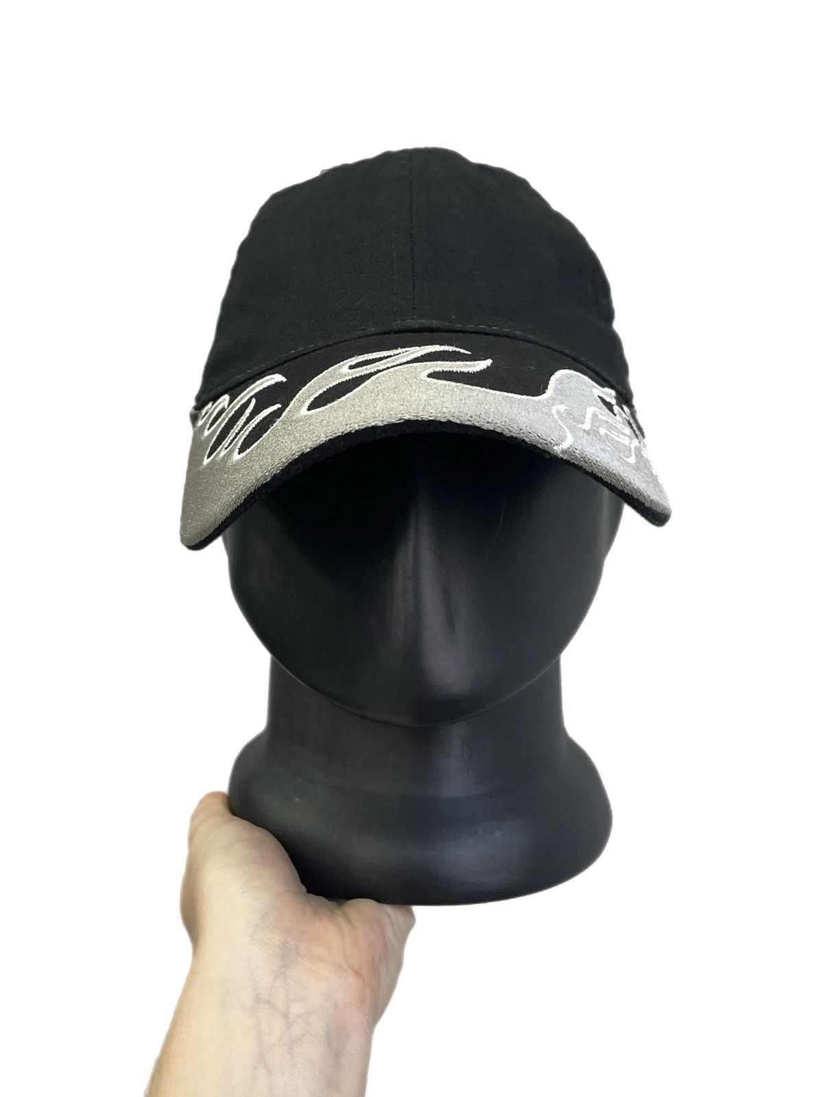 Japanese Brand Vintage black flame embroidered cap Y2K yeezy style Size ONE SIZE - 2 Thumbnail