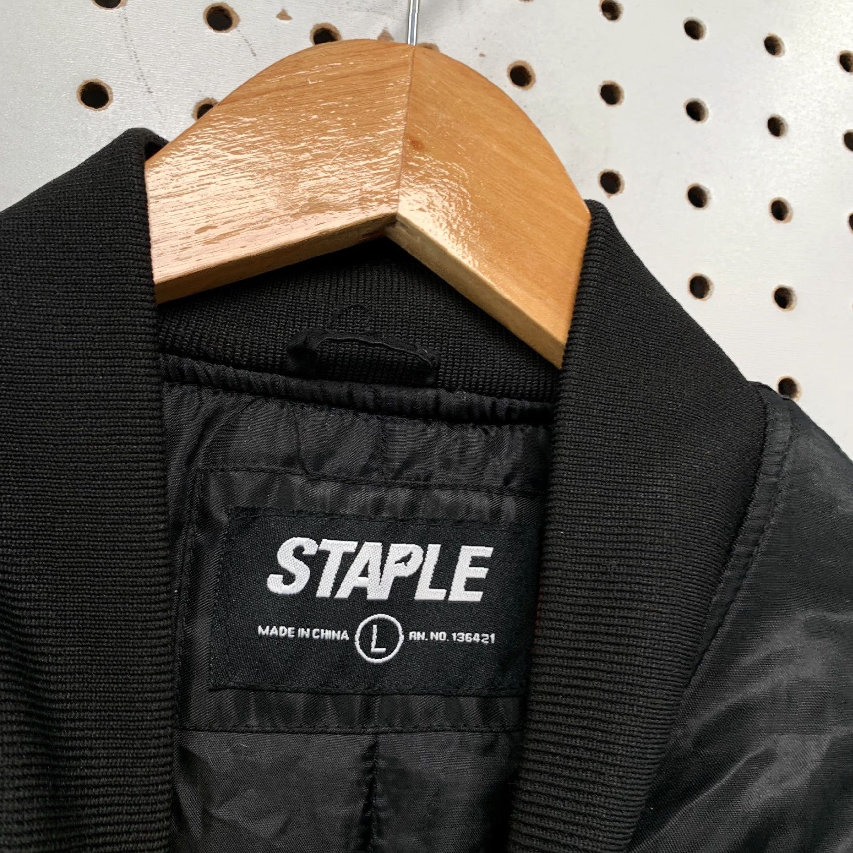 Vintage Staple Jeff Staple Satin Snap Jacket Mens Large Black Embroidered Skateboard 24x27 Satin Snap Jacket Mens Large Black Embroidered Skateboard 24x27 Size US L / EU 52-54 / 3 - 3 Thumbnail
