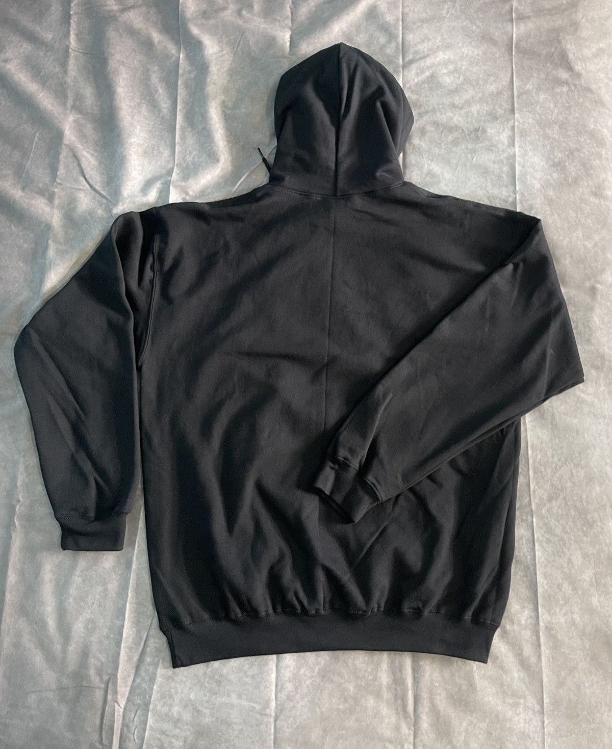 Gildan Black hoodie Size US M / EU 48-50 / 2 - 6 Thumbnail