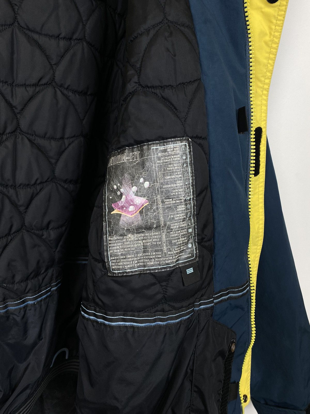 Nike Hype Vintage Y2K Nike Acg Outer Layer Couche Externe Jacket Size US L / EU 52-54 / 3 - 17 Thumbnail