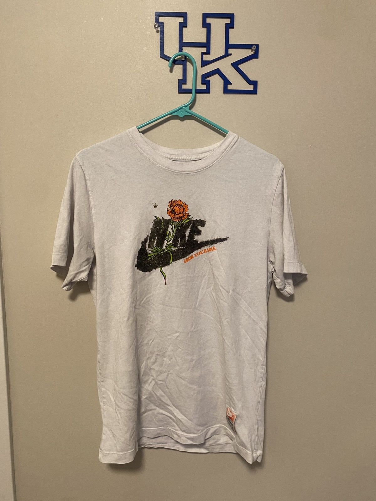 Nike Nike Grow Your Sole Tee Size US S / EU 44-46 / 1 - 1 Thumbnail