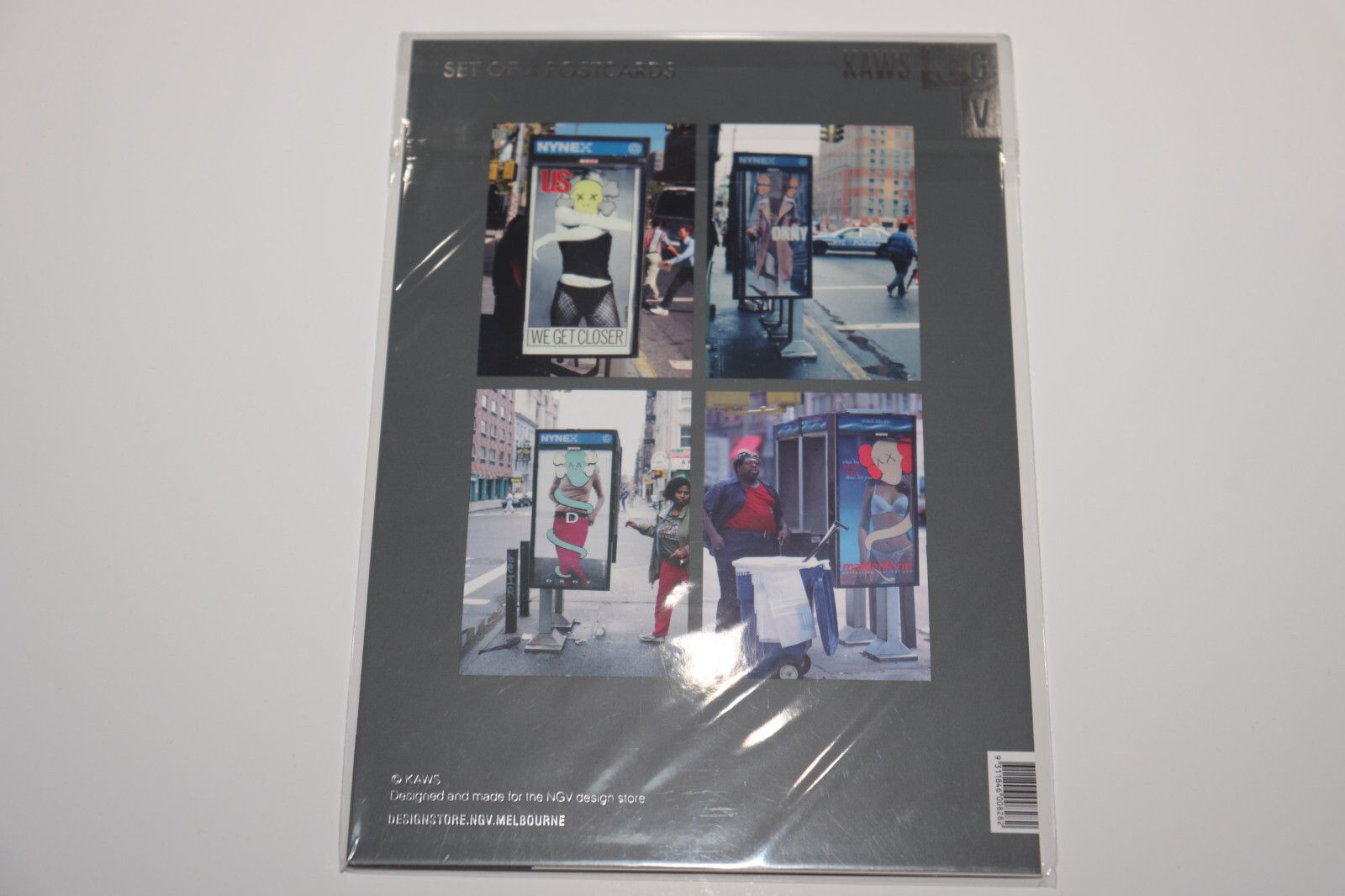 Kaws Kaws NGV Phone Shelters Postcard Set of 4 Size ONE SIZE - 7 Thumbnail