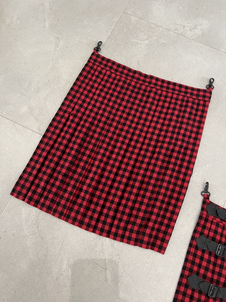 Number (N)ine SET OF 2! SS05 Number Nine “Nightcrawler” Kilt Belted Clips Size ONE SIZE - 4 Thumbnail