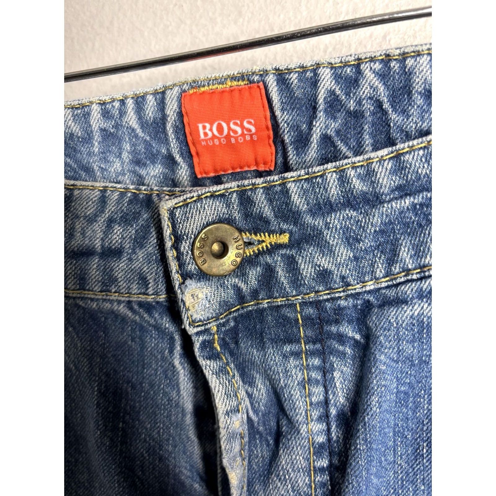 Hugo Boss Boss Hugo Boss Jeans Mens 32x32 Blue Denim Distressed Straight Leg Raw Hem 6469 Size US 32 / EU 48 - 4 Thumbnail