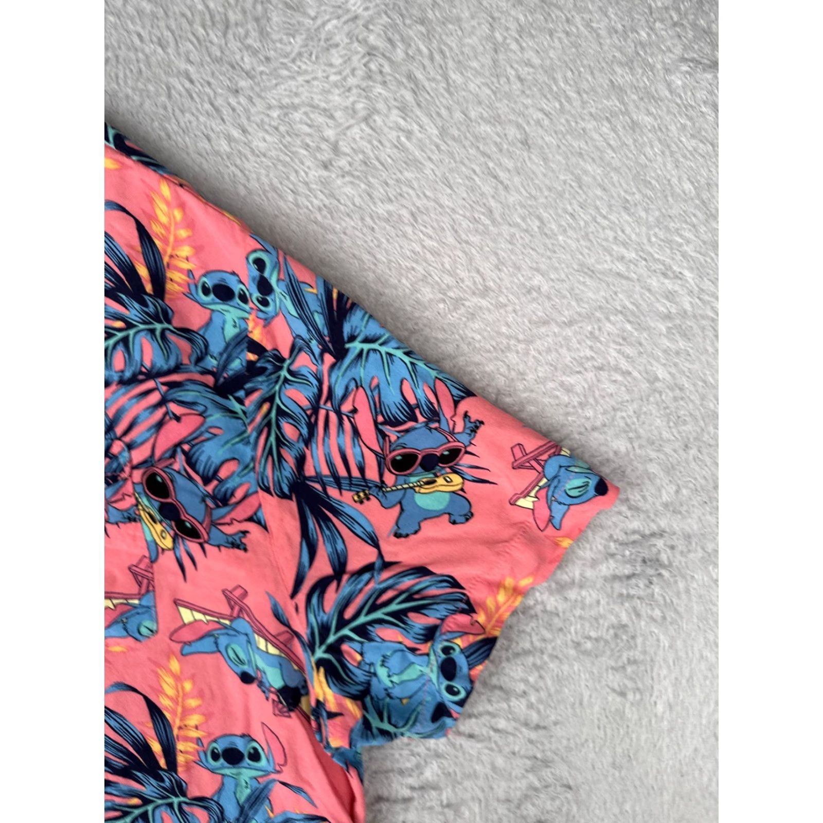 Disney Disney Shirt Men 3XL Floral Leaf Pink Blue Hawaiian Resort Vacation Aloha Lilo & Stitch Cotton Button-Up Short Sleeve Shirt Mens Size US XXL / EU 58 / 5 - 2 Thumbnail