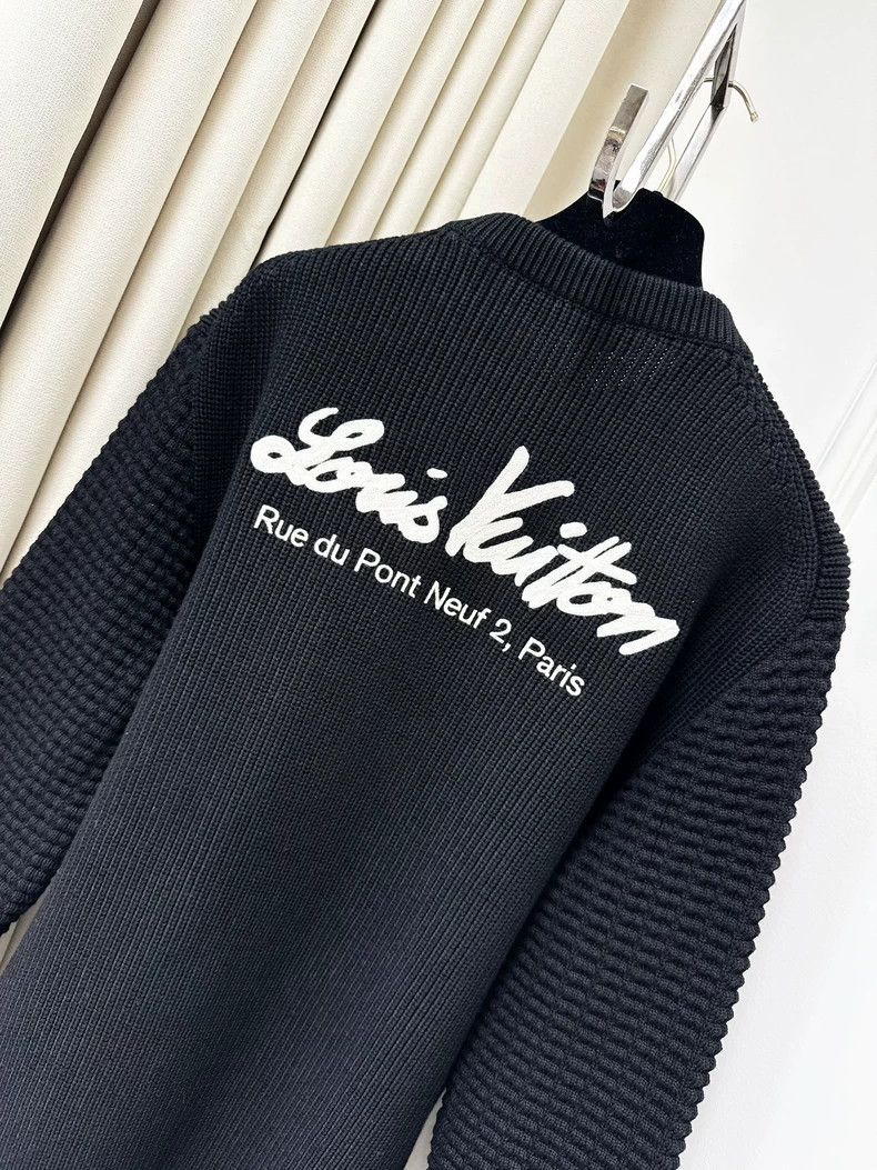 Louis Vuitton LOUIS VUITTON black sweater 2504-Nextarrow Size US S / EU 44-46 / 1 - 3 Thumbnail