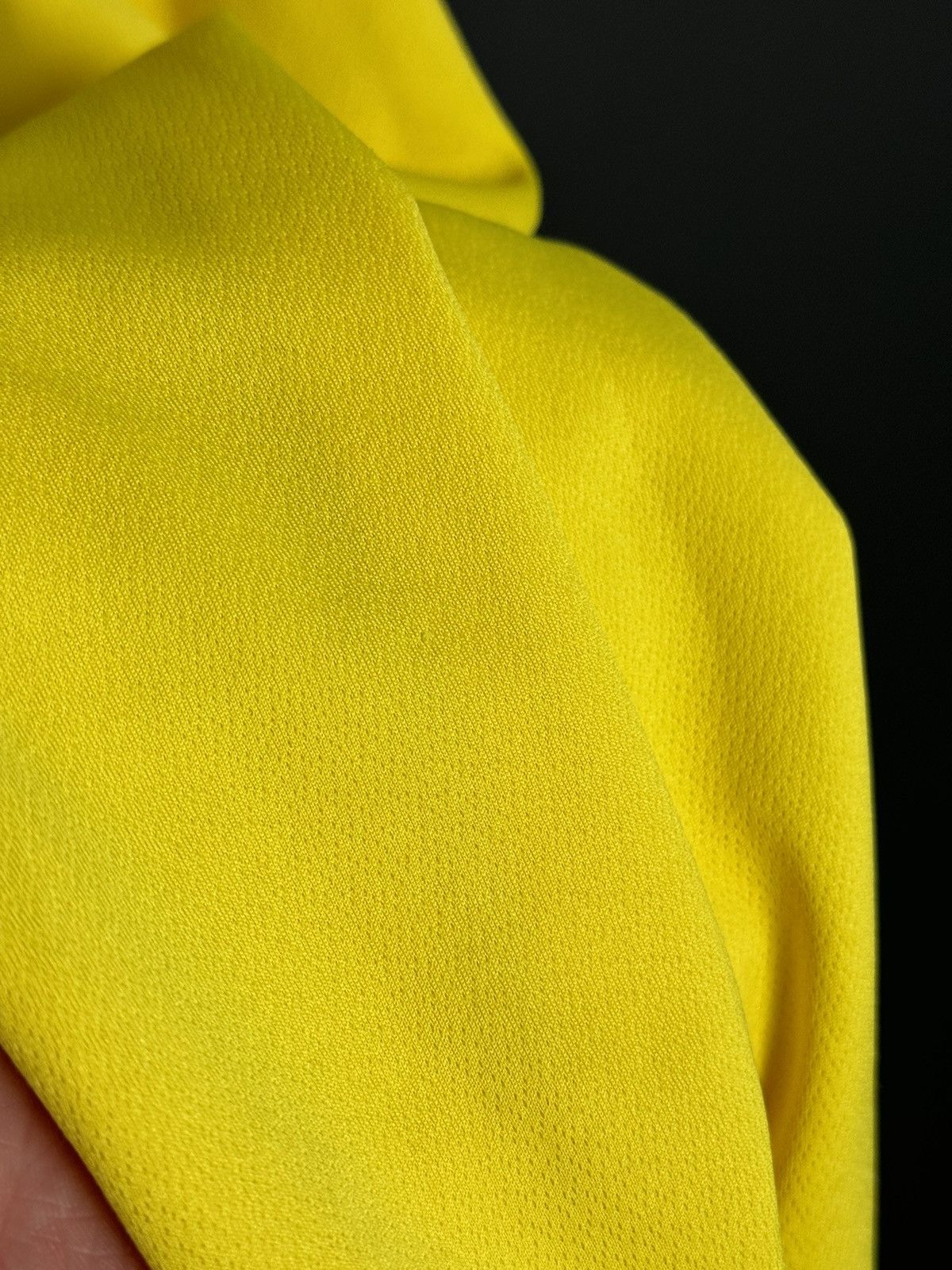 Errea Norwich City 12/13 Home Football Long Sleeve Jersey Size US M / EU 48-50 / 2 - 14 Thumbnail