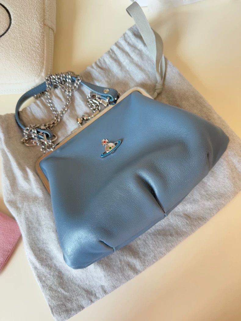 Vivienne Westwood Vivienne Westwood size os Dumplings, gold bags, lamb skin Size ONE SIZE - 1 Thumbnail
