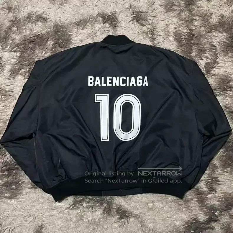 Balenciaga Balenciaga Manchester United Soccer Jacket Size US M / EU 48-50 / 2 - 2 Thumbnail