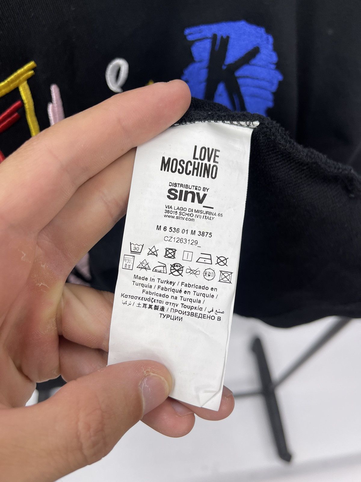 Moschino Vintage Moschino Think LOVE Moschino sweatshirt Size M Black Size US M / EU 48-50 / 2 - 6 Thumbnail