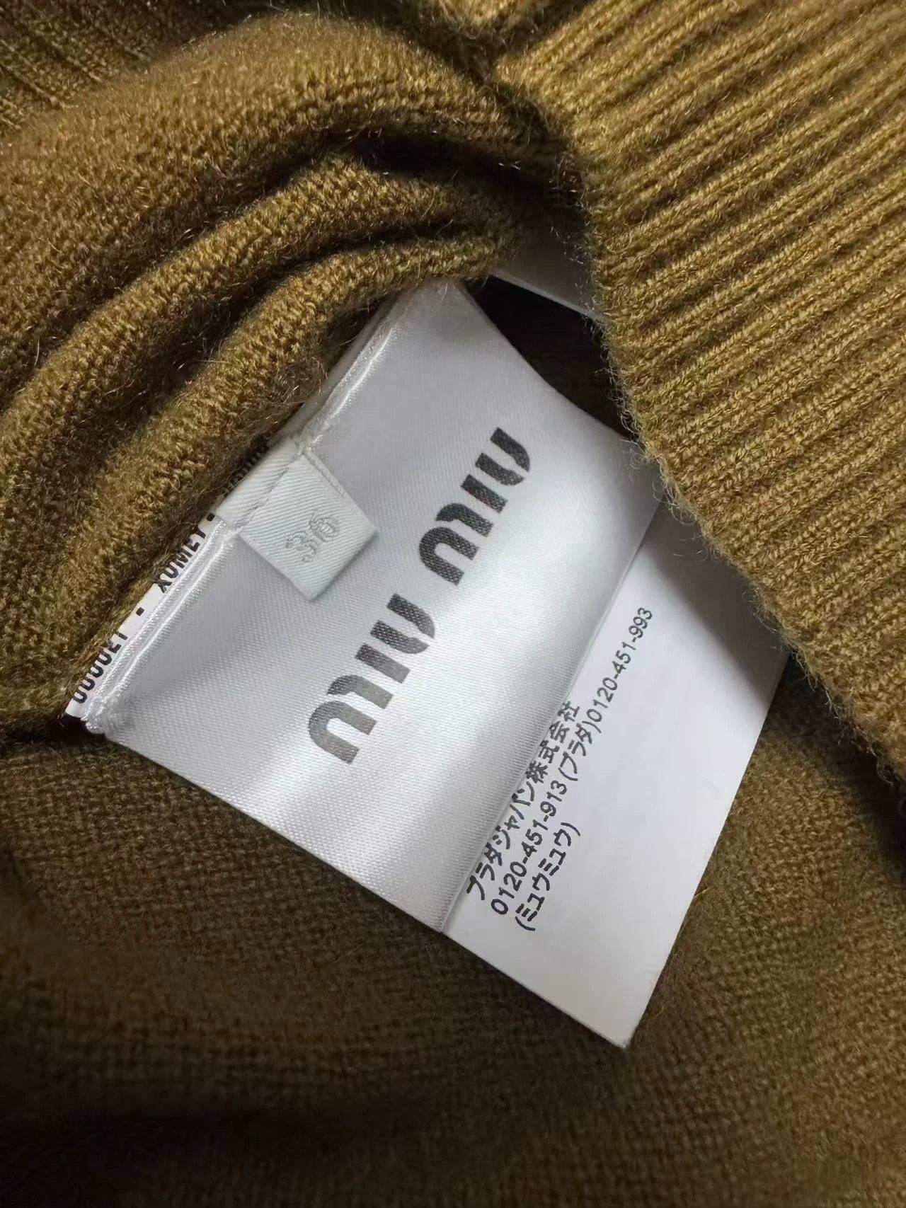 Miu Miu MIU MIU 25 New Layered Cashmere Sweater Size 36 Authentic Size XS / US 0-2 / IT 36-38 - 3 Thumbnail