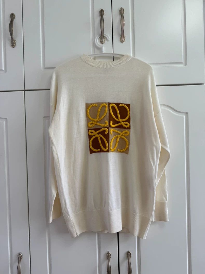 Loewe Loewe Weaving embroidered wool sweater with big logo Size XS / US 0-2 / IT 36-38 - 1 Thumbnail