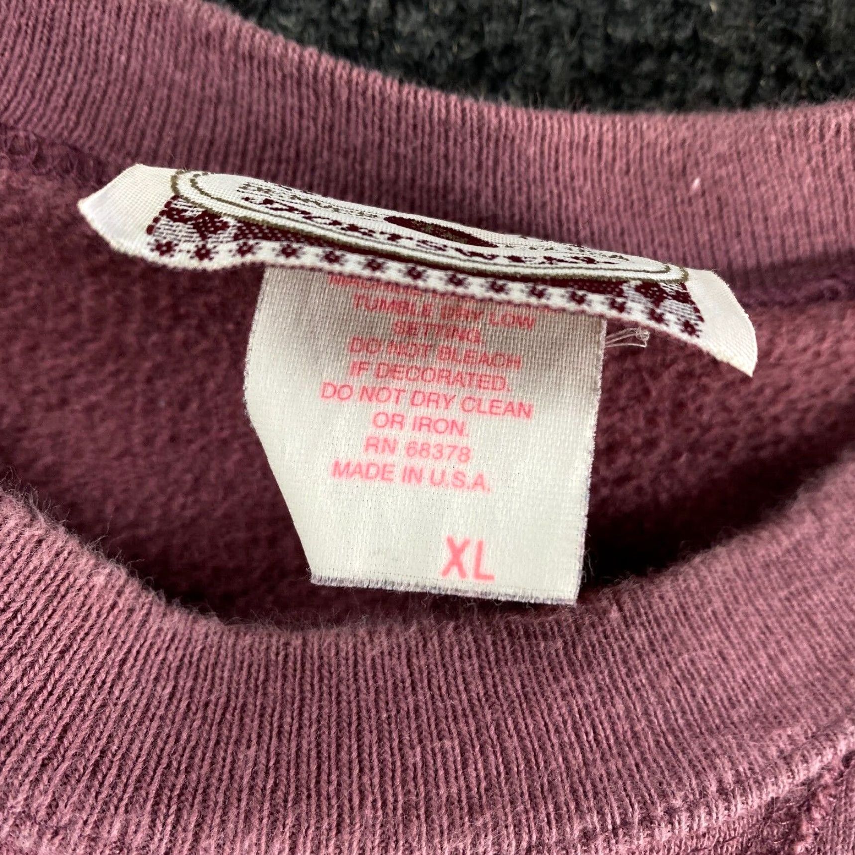 Vintage VINTAGE Time Square Sportswear Monterey Ca Crewneck Sweatshirt XL Red Cotton Polyester Embroidered USA 90s Sweatshirt Adults Unisex Mens Womens Size US XL / EU 56 / 4 - 4 Thumbnail