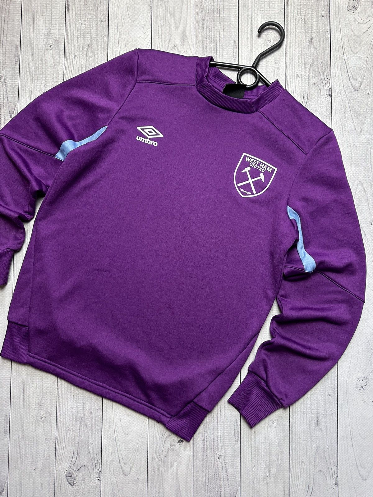Umbro × Vintage Vintage Umbro West Ham soccer sweatshirt size S purple Size US S / EU 44-46 / 1 - 2 Thumbnail