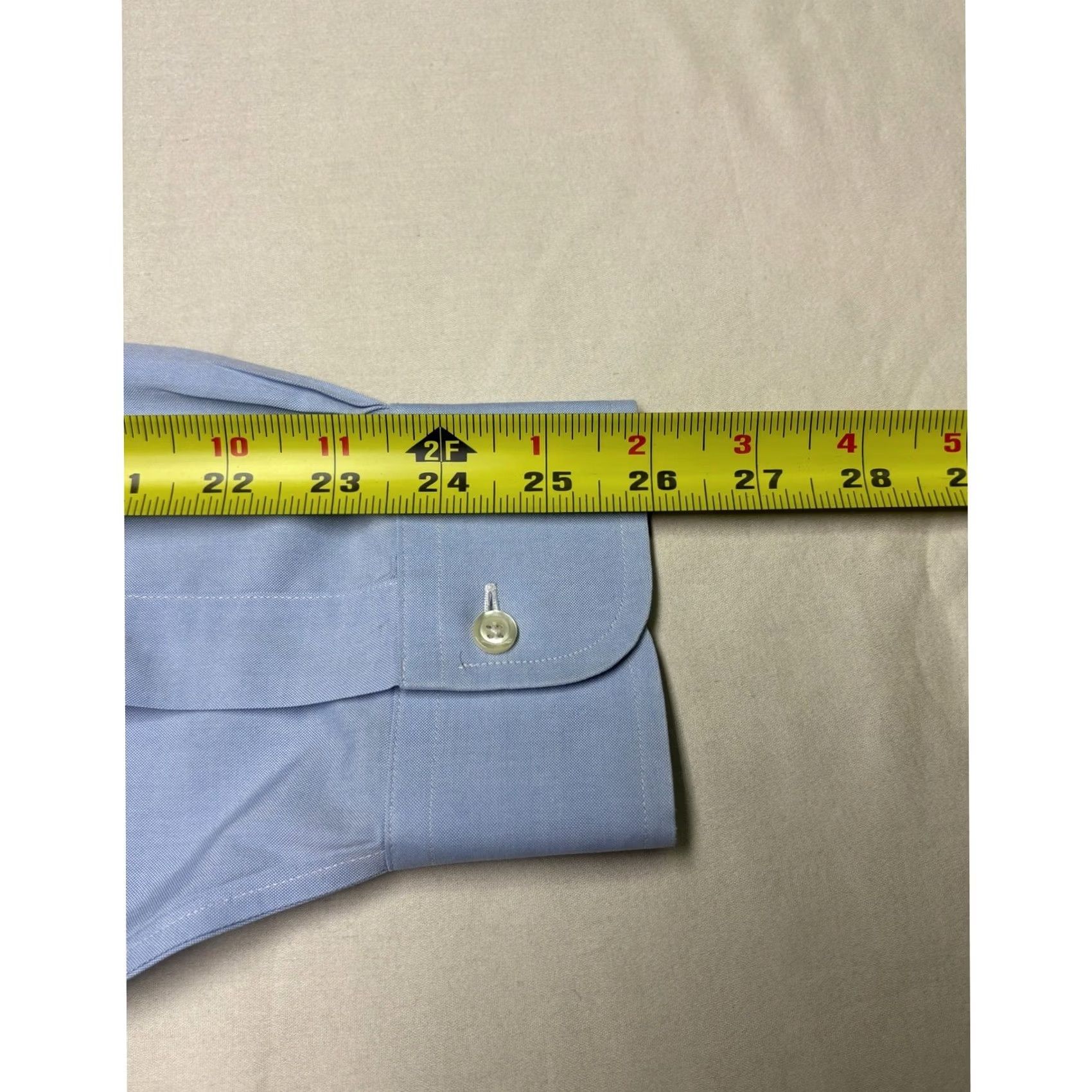 Brooks Brothers Brooks Brothers Mens Dress Shirt Blue Non-Iron 16.5-35 Regular Fit Button-Down Pocket Barrell Cuff 100% Cotton Woven Long Sleeve) Size US XL / EU 56 / 4 - 8 Thumbnail