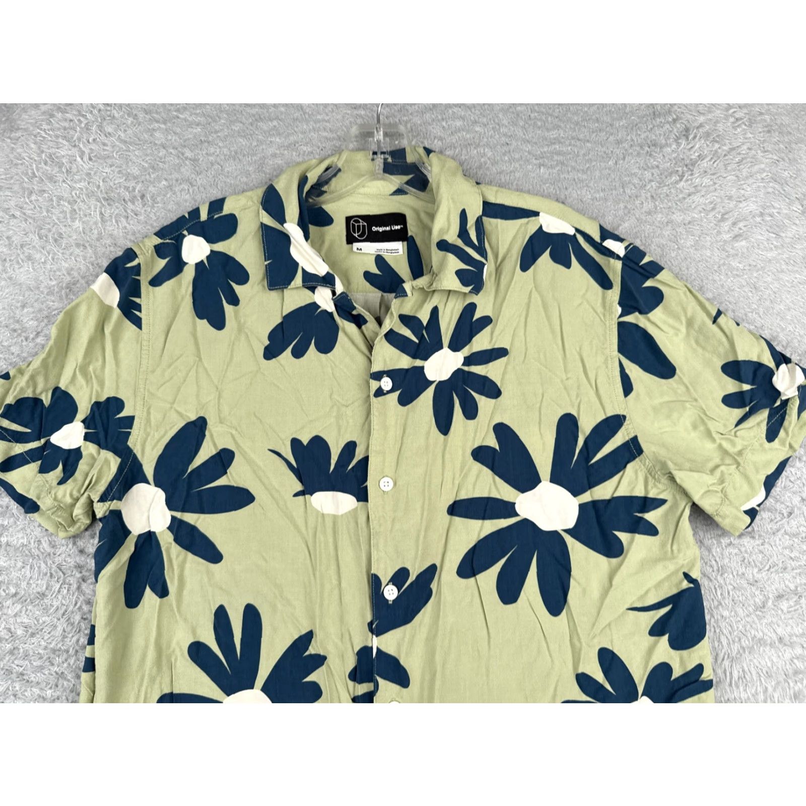 Vintage Original Use Shirt Adult Medium Green Floral Hawaiian 100% Rayon Button Up Size US M / EU 48-50 / 2 - 4 Thumbnail