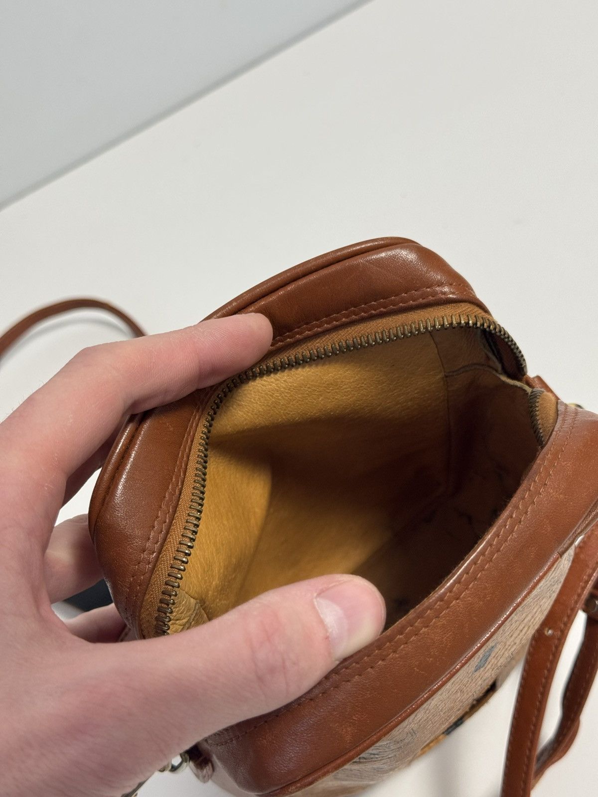 MCM MCM Visetos Shoulder Bag Crossbody Bag Brown Logo Leather Size ONE SIZE - 21 Thumbnail