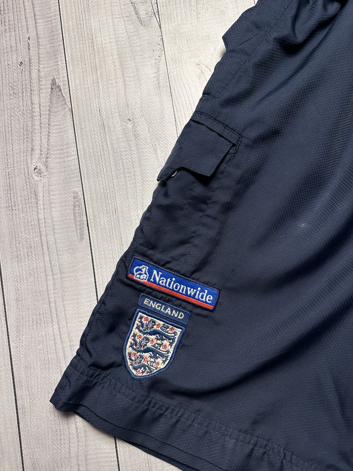 Umbro × Vintage Vintage Umbro England soccer shorts size Xs Size US 28 / EU 44 - 2 Thumbnail