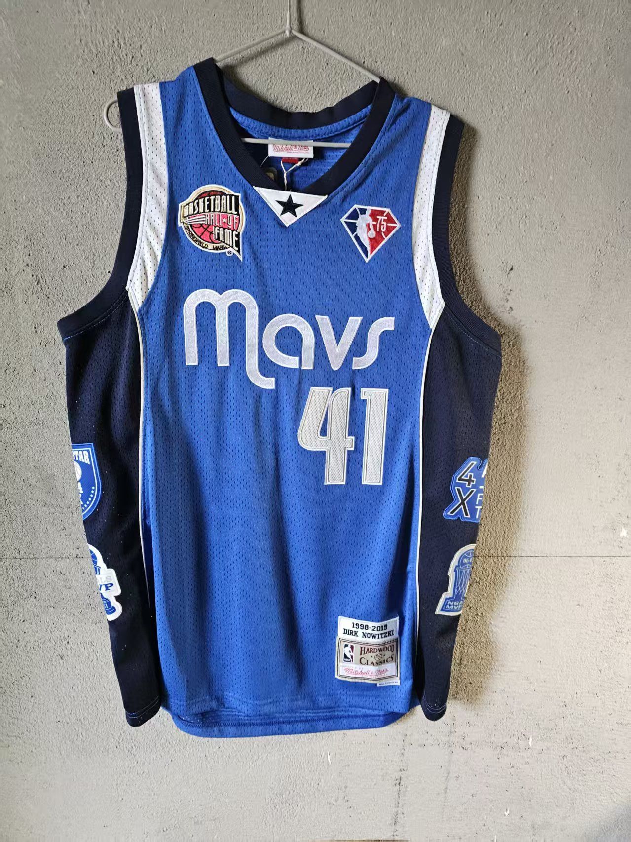 NBA Dallas Mavericks #41 Dirk Nowitzki Jersey Double Stitched Size US M / EU 48-50 / 2 - 1 Thumbnail