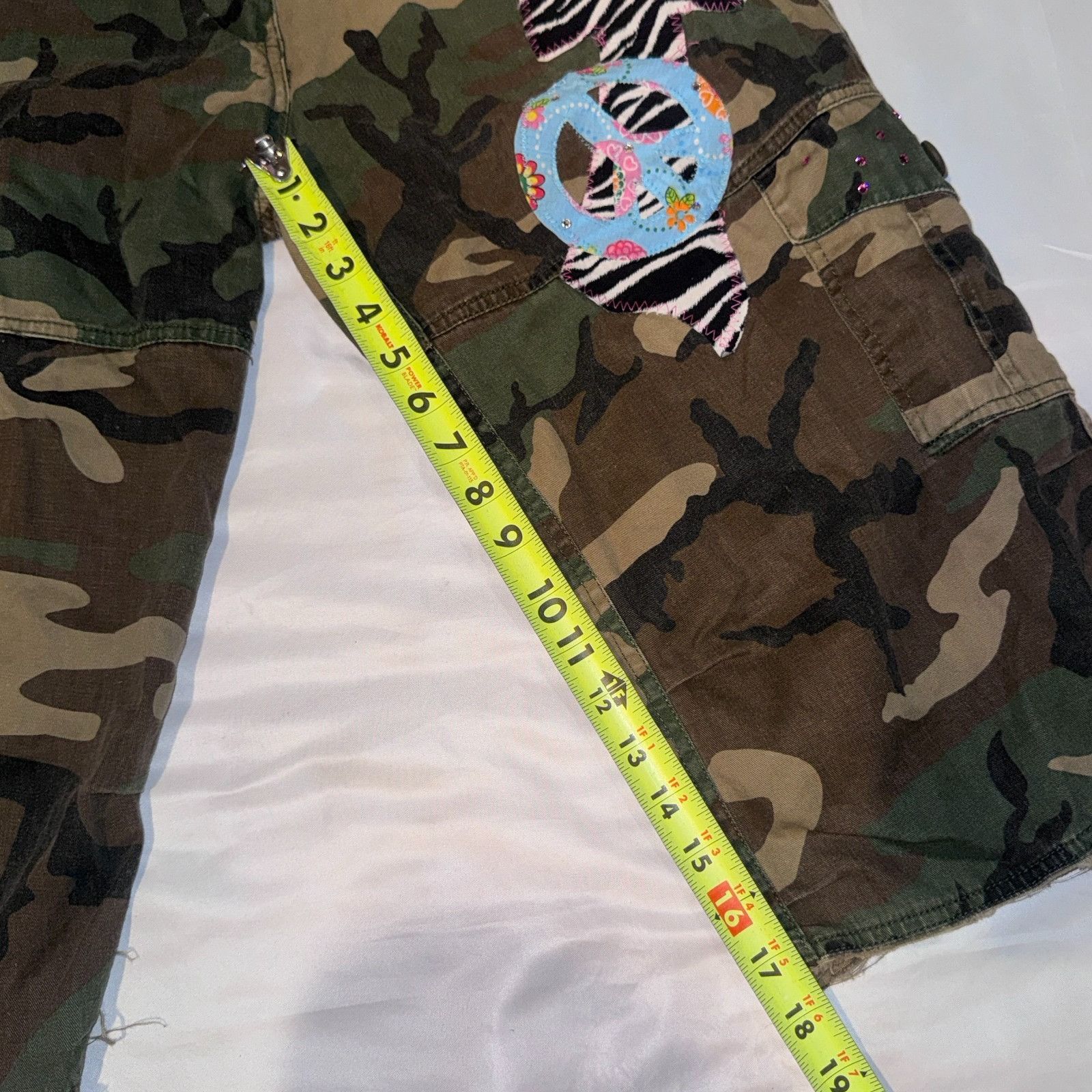 Other Y2K Camo Capri Pants Woman’s Small 34 Zebra Cross Patch Pea Size 34" / US 12 / IT 48 - 7 Thumbnail