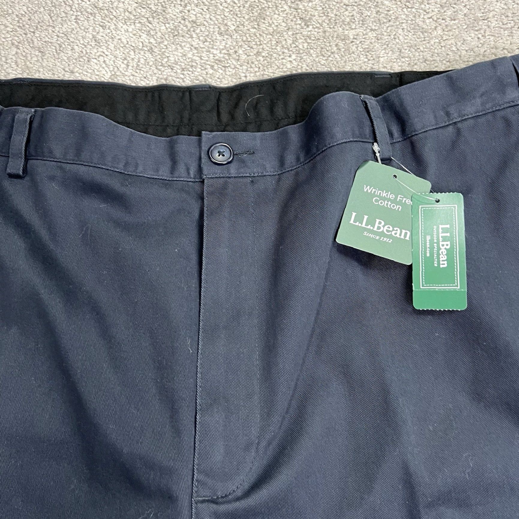 Vintage VINTAGE? No. LL Bean Pants Mens 44x30 Navy Blue Wrinkle Free Cotton Chino NWT LL Bean Double L Chino Regular Straight Navy Blue Mens 44x30 Pants Size US 44 / EU 60 - 3 Thumbnail