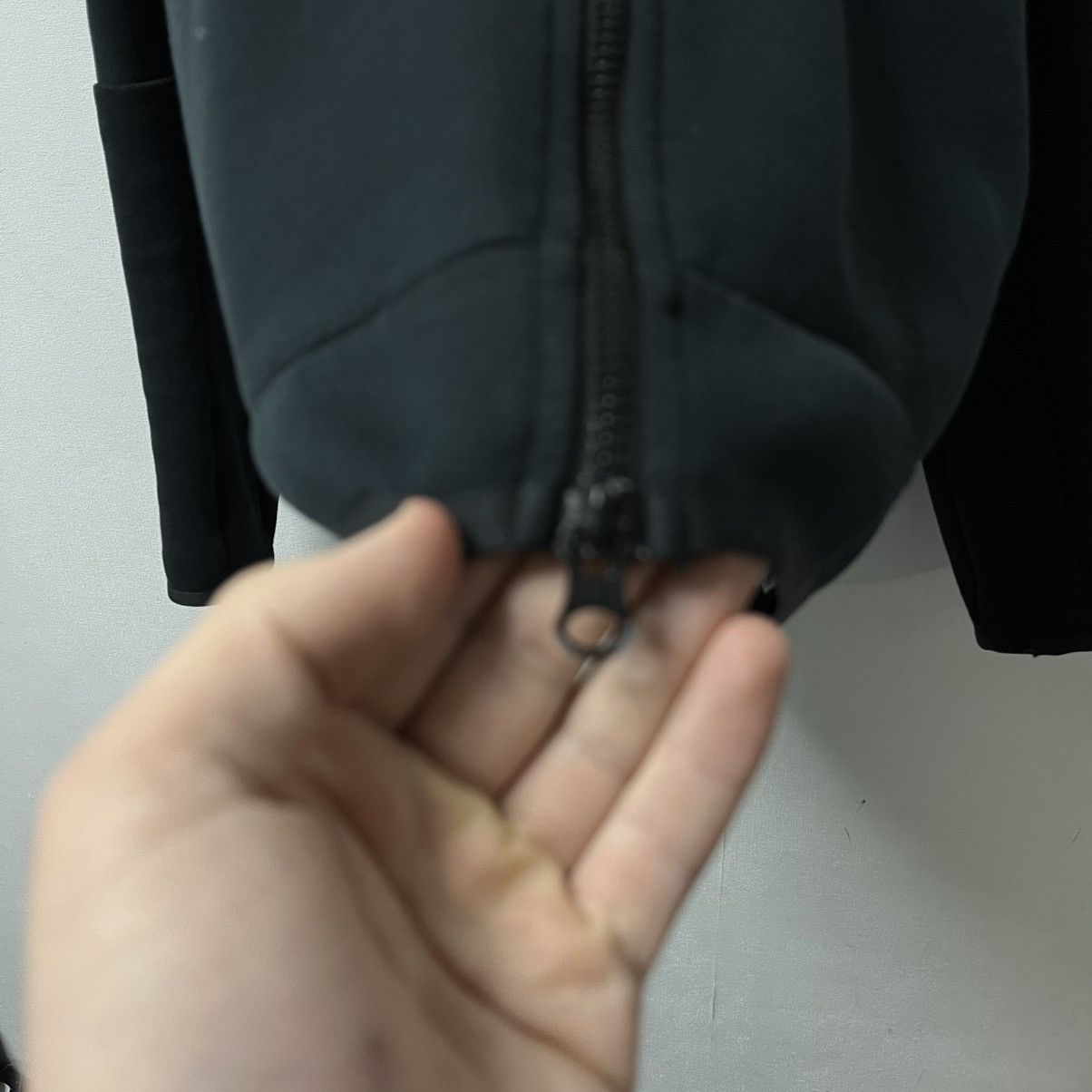 Nike Nike Tech Fleece Hoodie Black Size: L Size US L / EU 52-54 / 3 - 8 Thumbnail