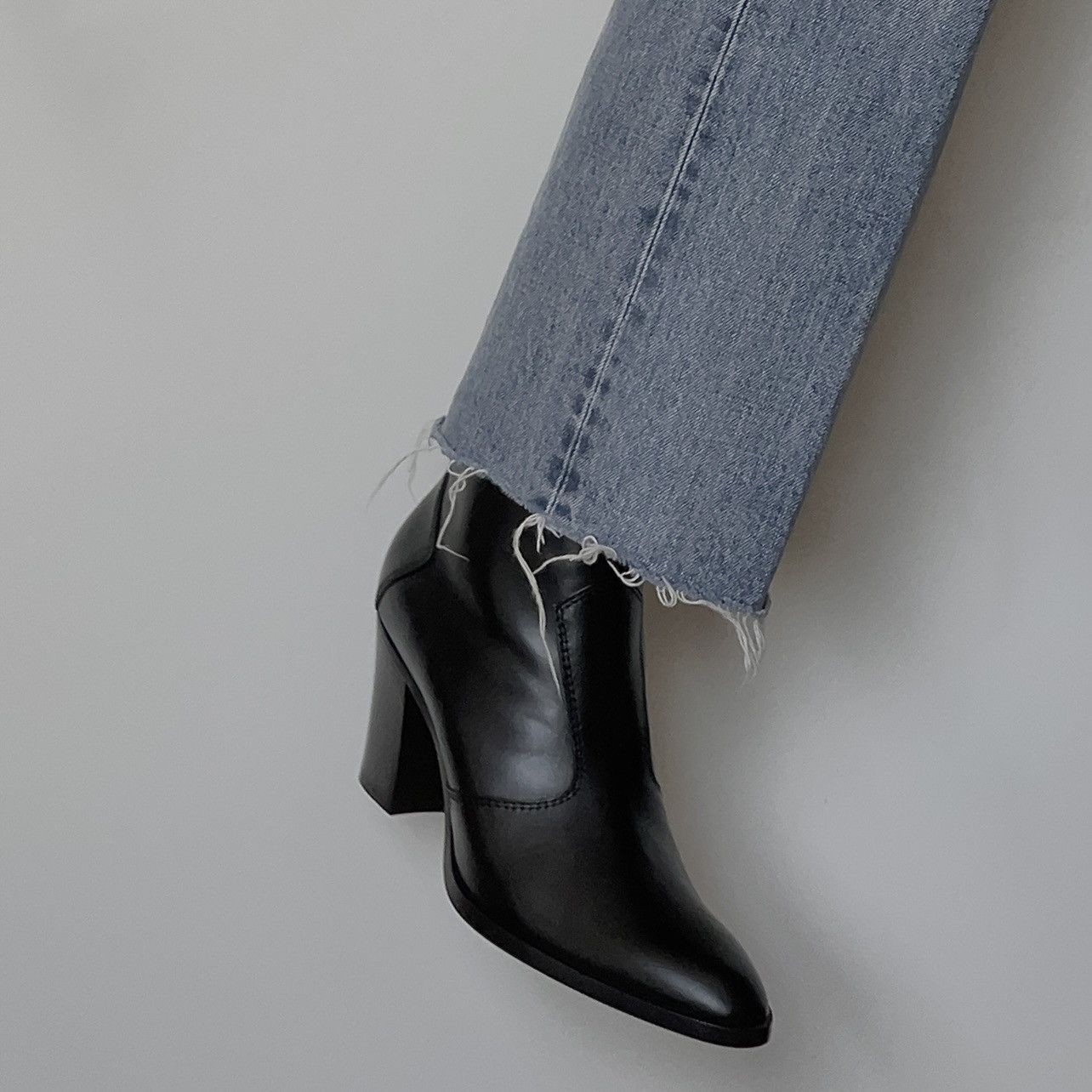 Celine FW20 Pages 85 Zipped Boots In Shiny Calfskin | Grailed