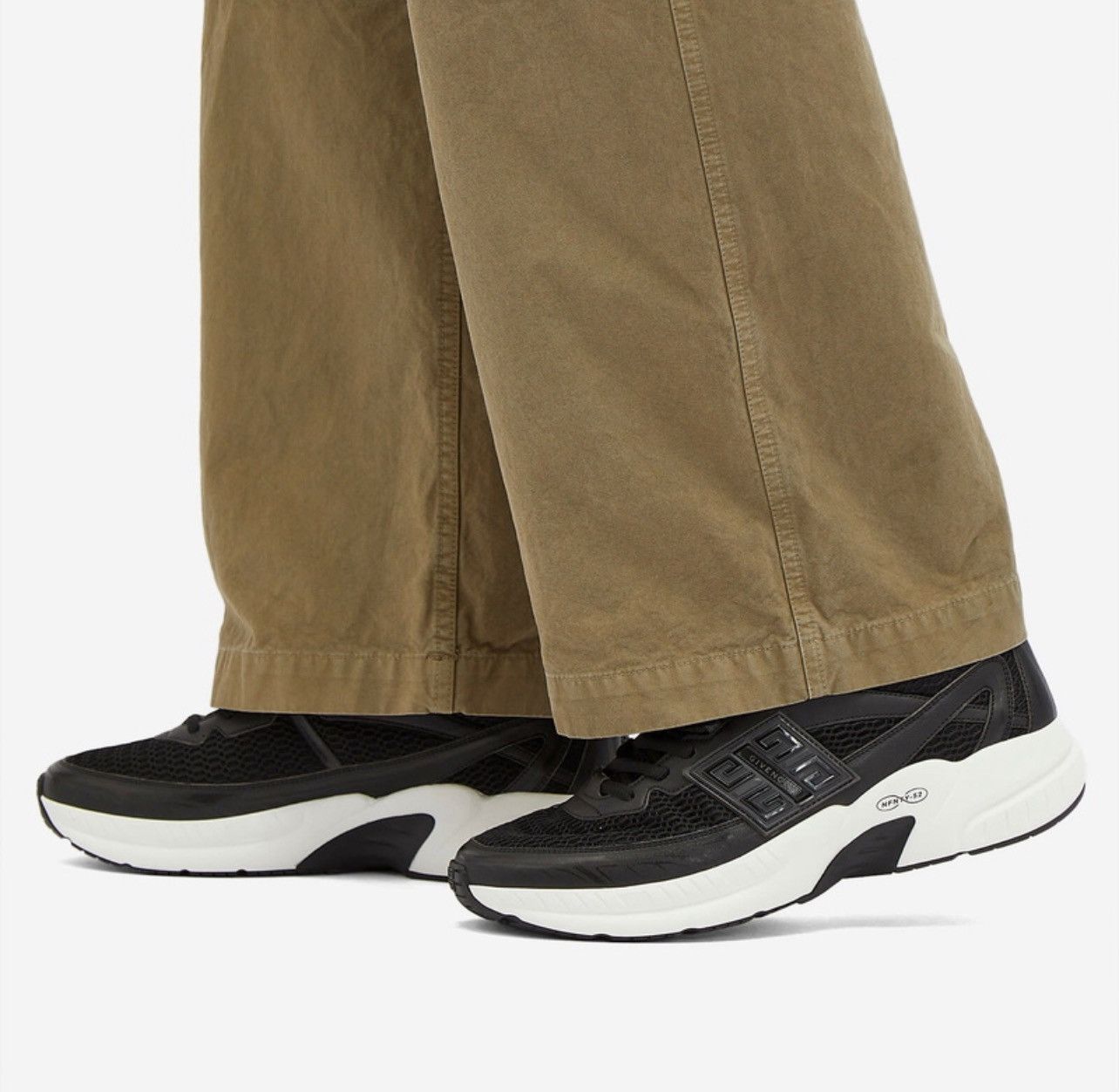 Givenchy Givenchy NFNTY-52 Low Top Sneaker size 45/us size 12 Size US 12 / EU 45 - 2 Thumbnail