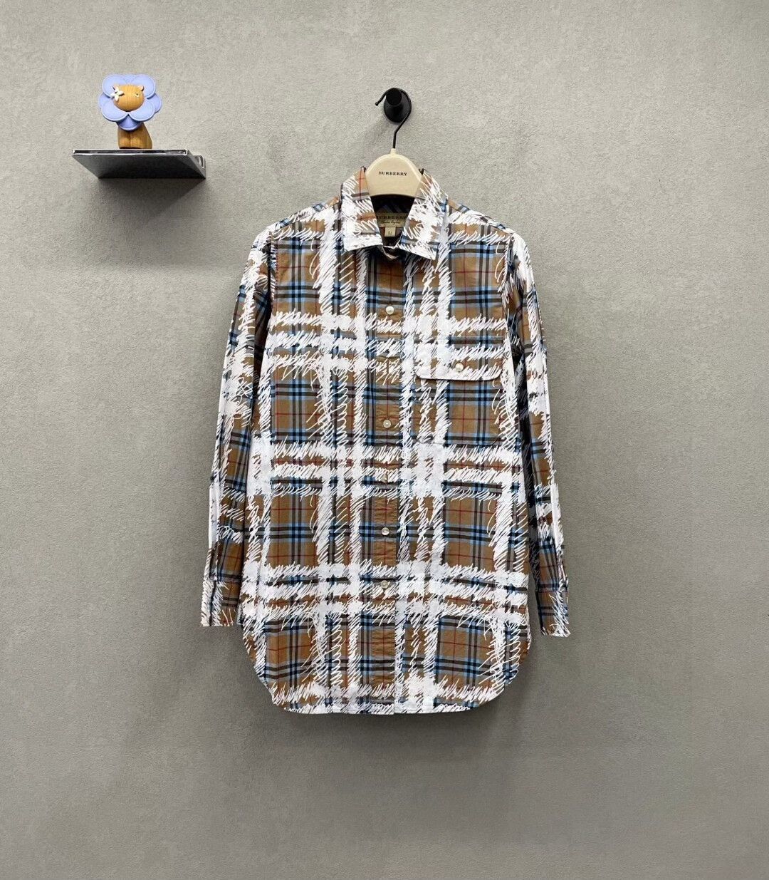 Burberry burberry plaid shirt with graffiti design Size US S / EU 44-46 / 1 - 1 Thumbnail