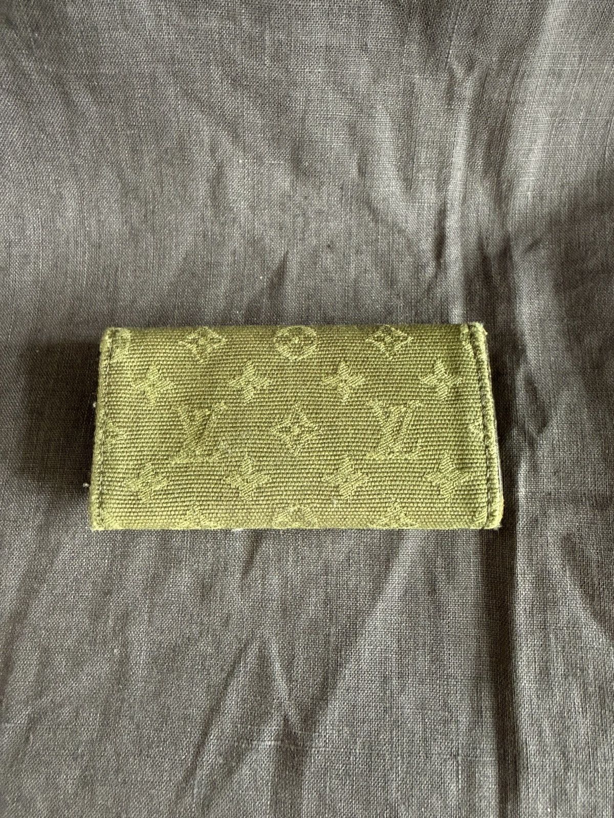 Louis Vuitton Louis Vuitton Canvas Monogram Keycase Size ONE SIZE - 2 Thumbnail