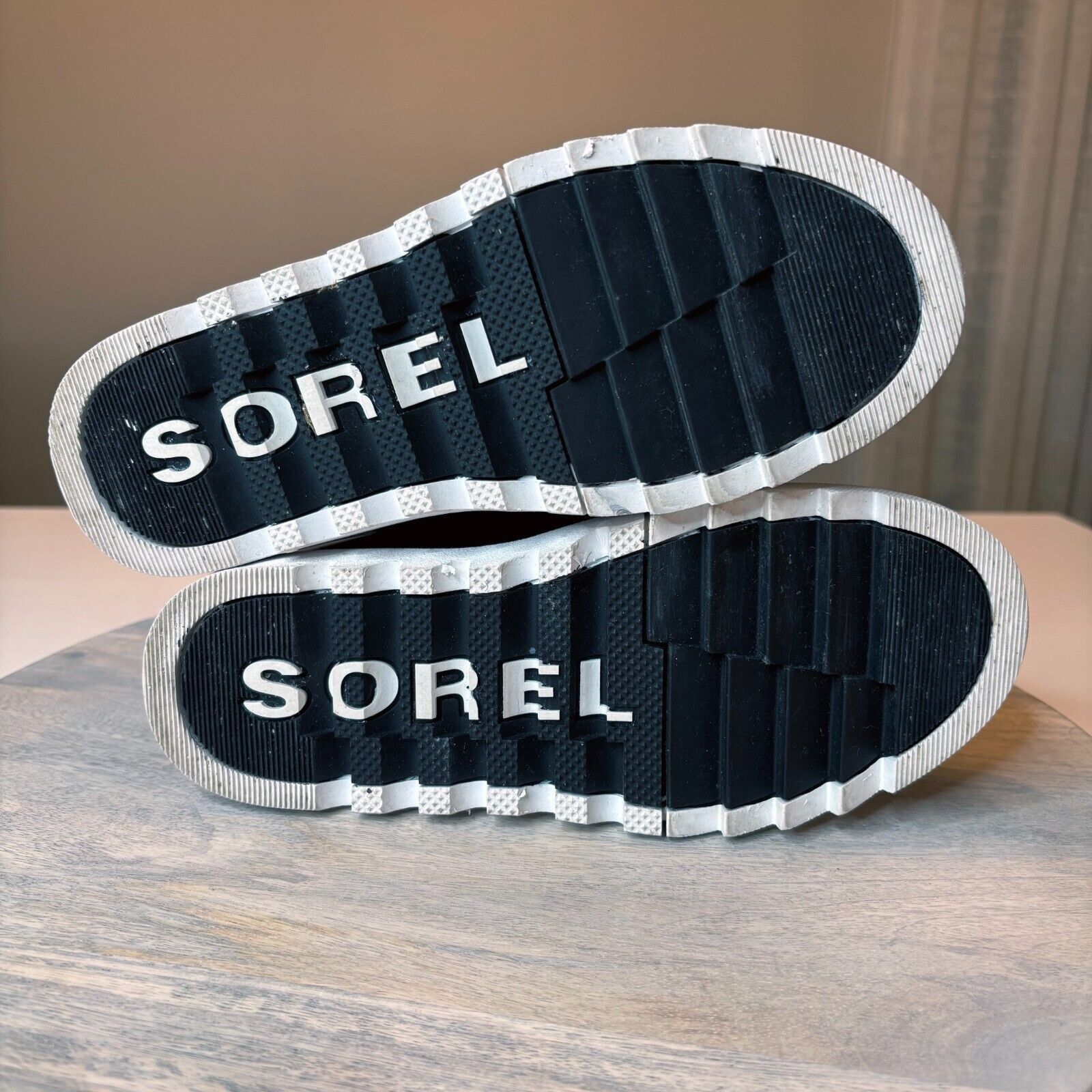 SOREL Sorel Women's Joan of Arctic Black Leather Boots US Size 6 Size US 6 / IT 36 - 11 Thumbnail