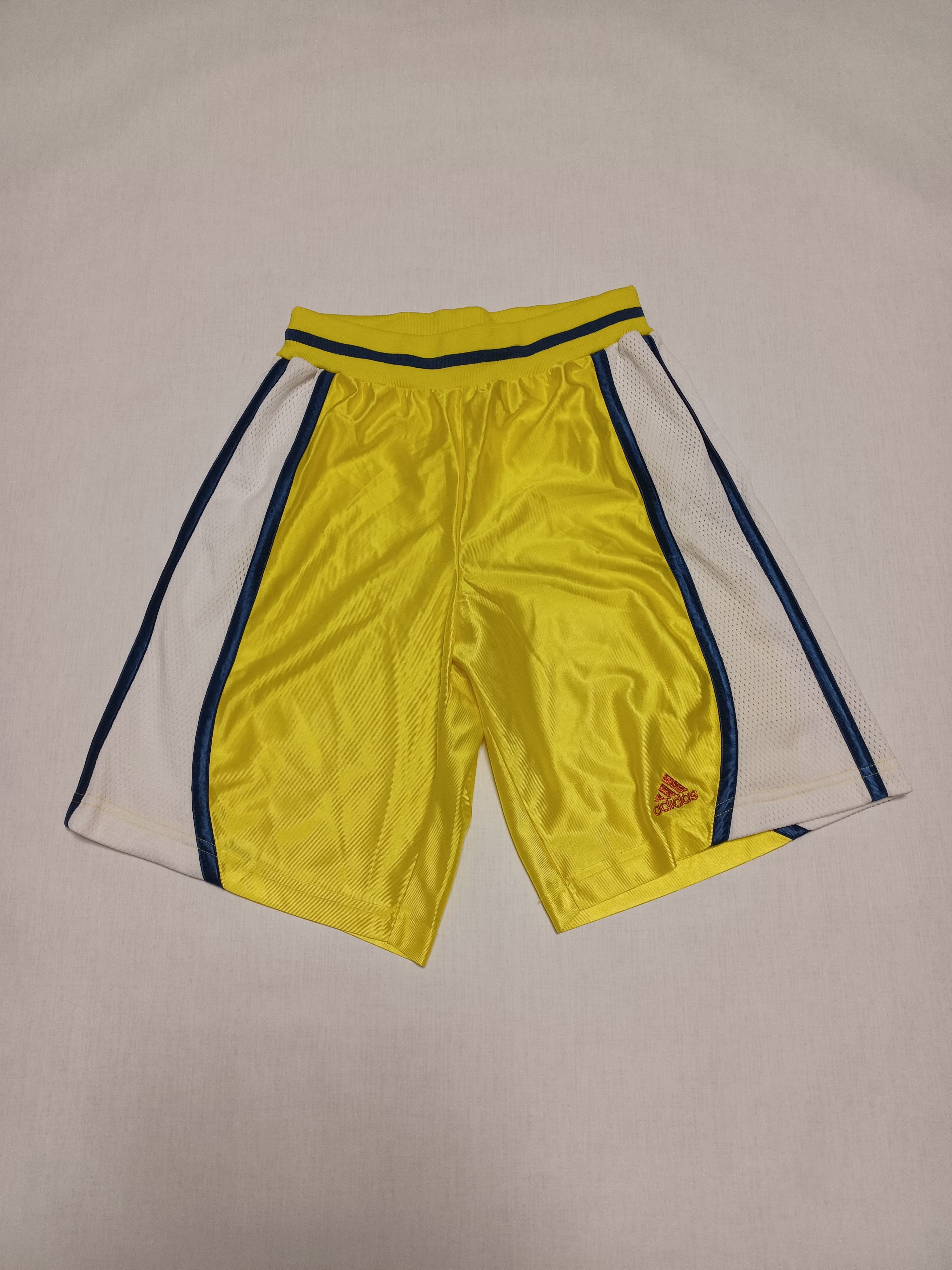 Adidas Adidas 90-s vintage box football sportswear shorts Size US 32 / EU 48 - 1 Thumbnail