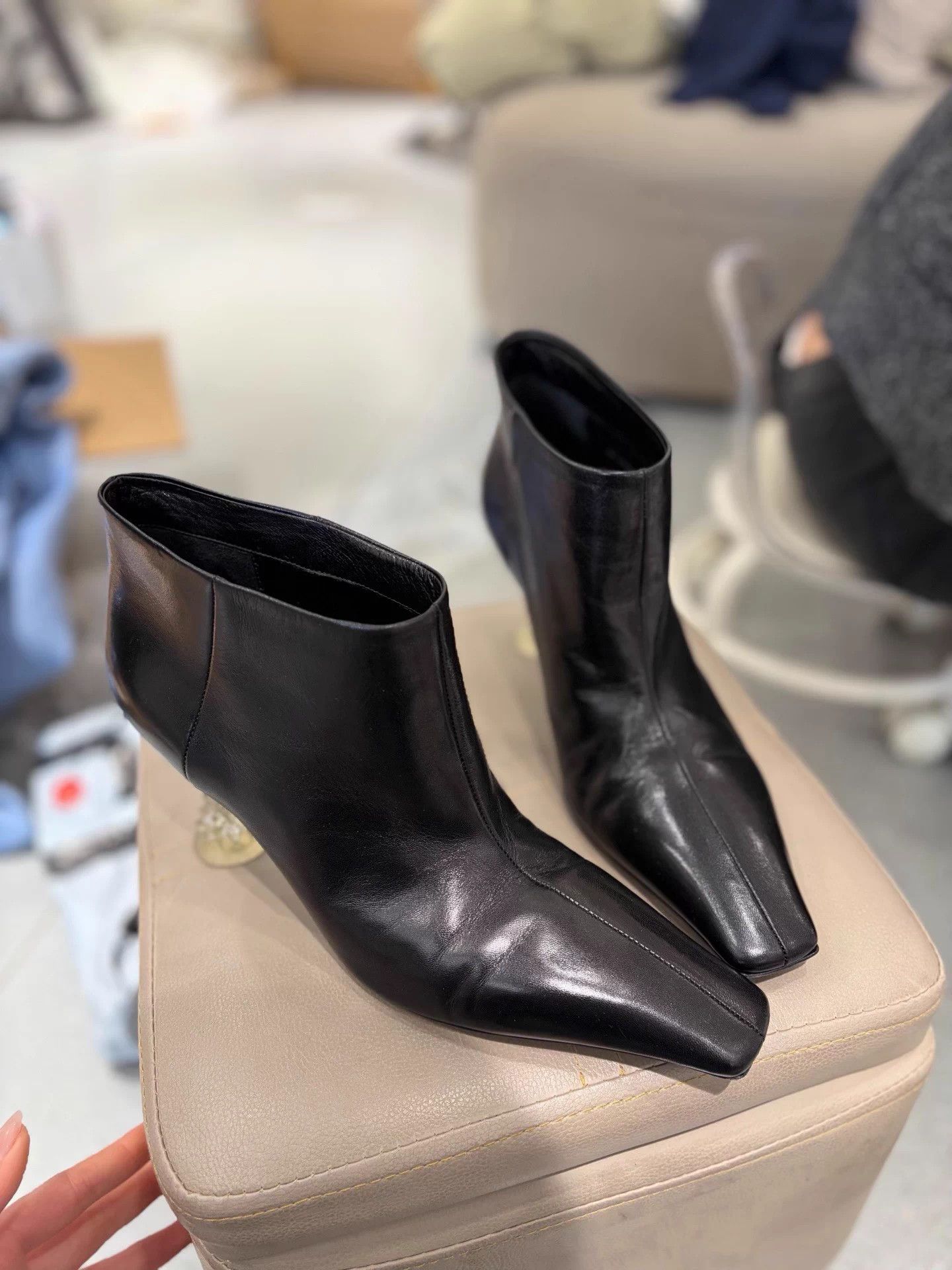 Celine Celine Runway Pointy Toe Leather Bootie 99 New 39 (38-38.5) Size US 8 / IT 38 - 2 Thumbnail