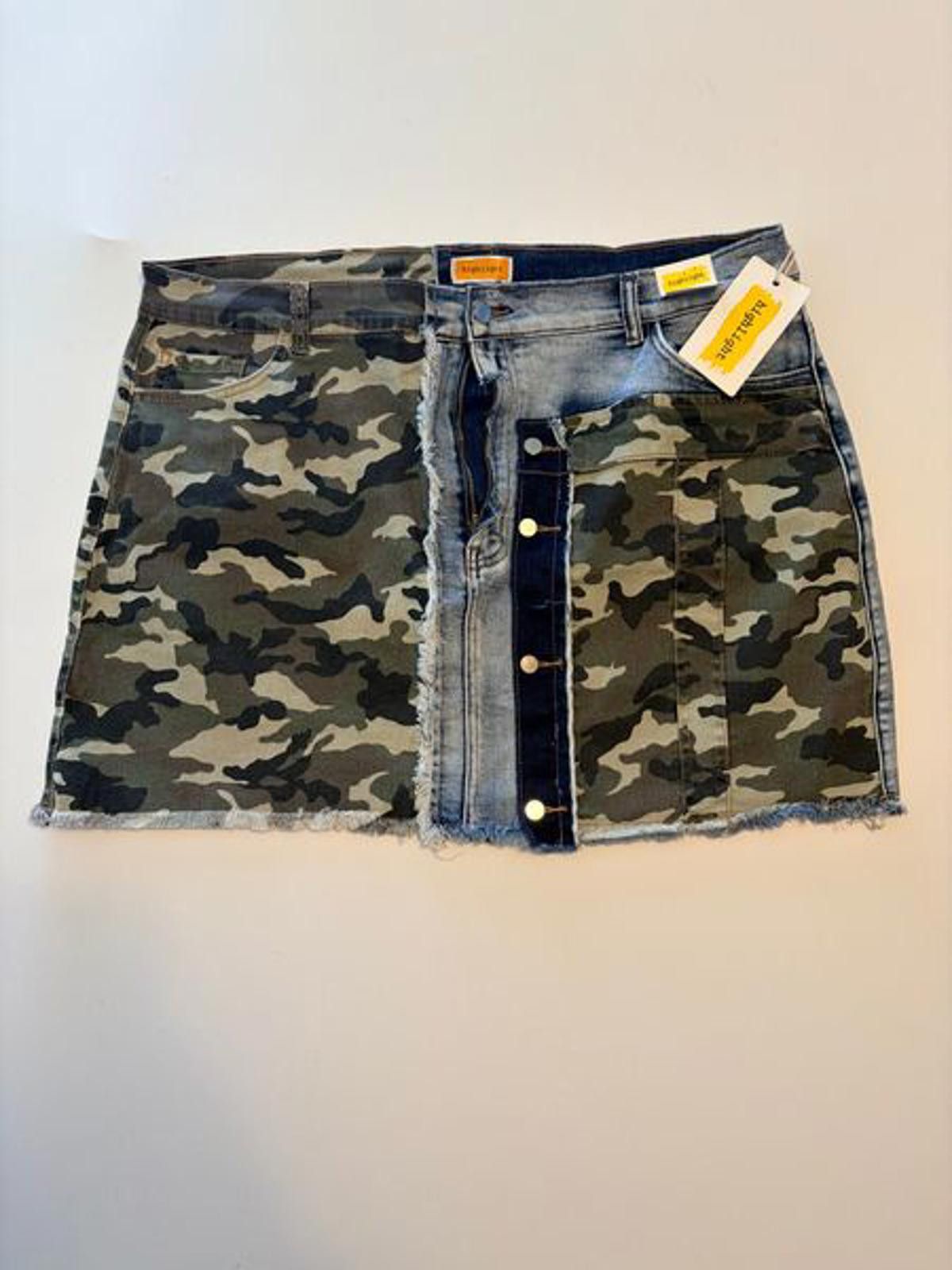 Other Highlight Two-Tone Camo Mini Skirt (Size 3XL) Size 42" / US 20 - 1 Thumbnail