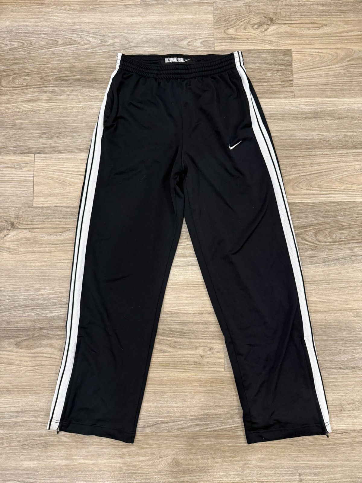 Nike Nike Sweatpants Size US 34 / EU 50 - 1 Thumbnail