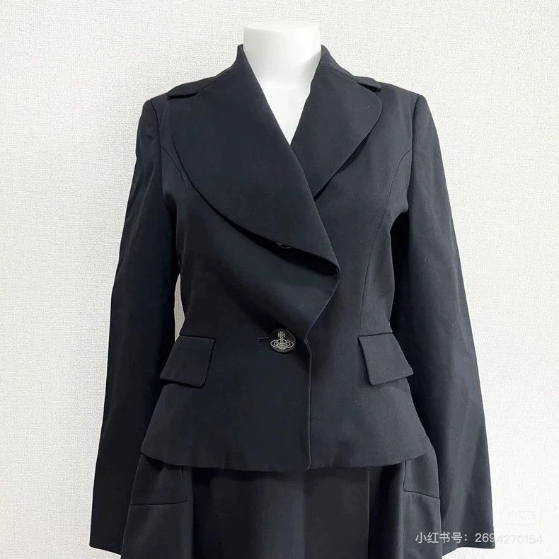Vivienne Westwood Vivienne Westwood Love wears a suit Size S / US 4 / IT 40 - 3 Thumbnail