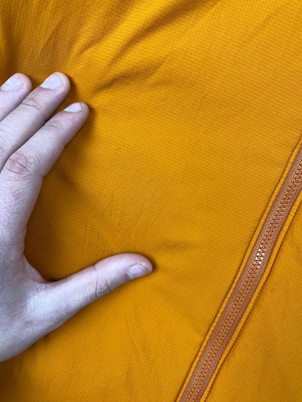 Arc'teryx Arcteryx LT Atom Down Jacket Men Size M Orange Size US M / EU 48-50 / 2 - 8 Thumbnail