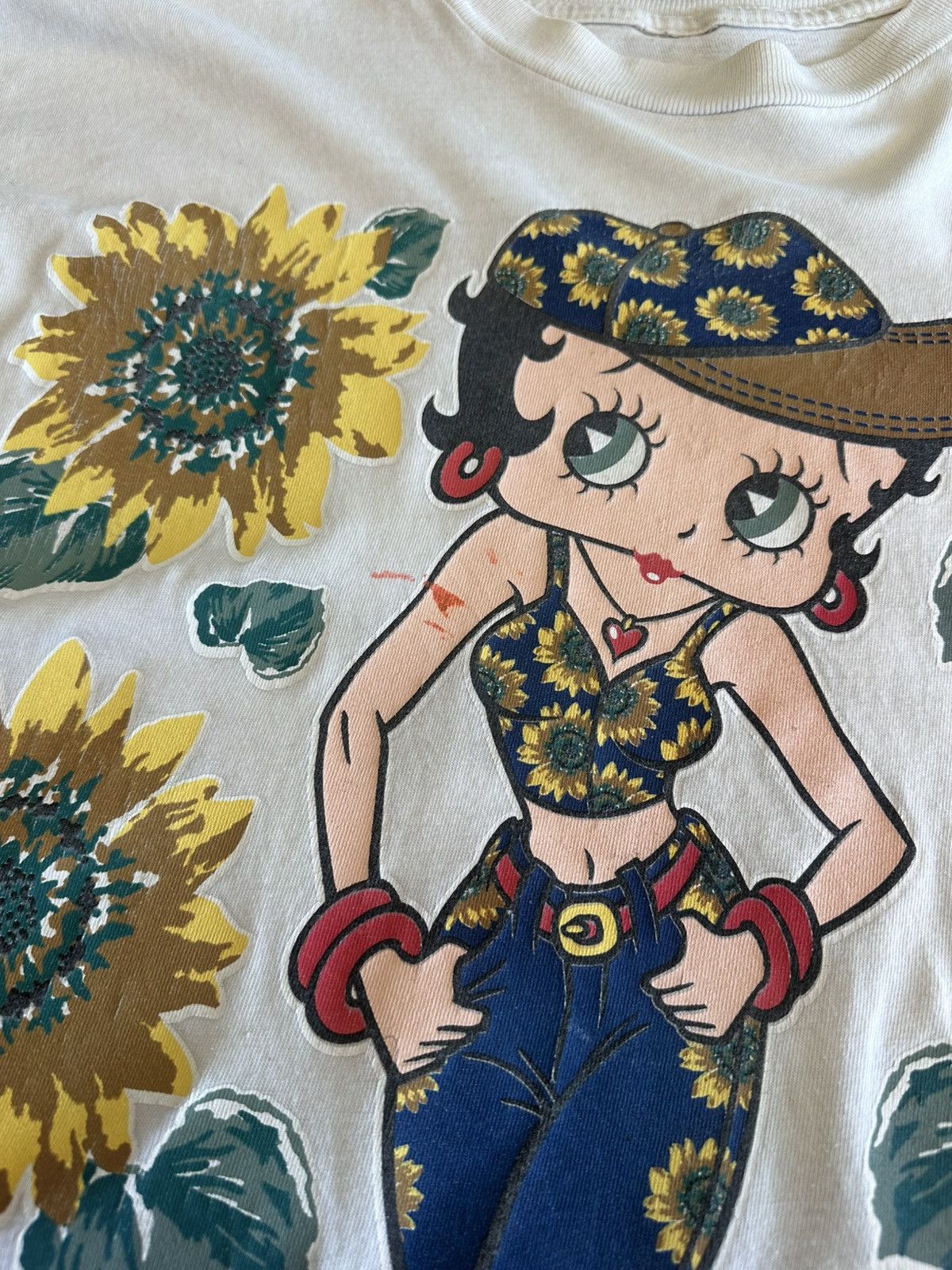 Japanese Brand × Vintage Vintage 1995 Betty Boop Sun Flower All Over Print GraphicTee Size US L / EU 52-54 / 3 - 4 Thumbnail