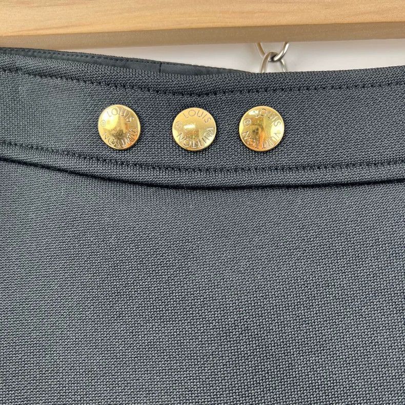 Louis Vuitton Louis Vuitton Black gold button logo embroidered skirt Size 35" - 4 Thumbnail